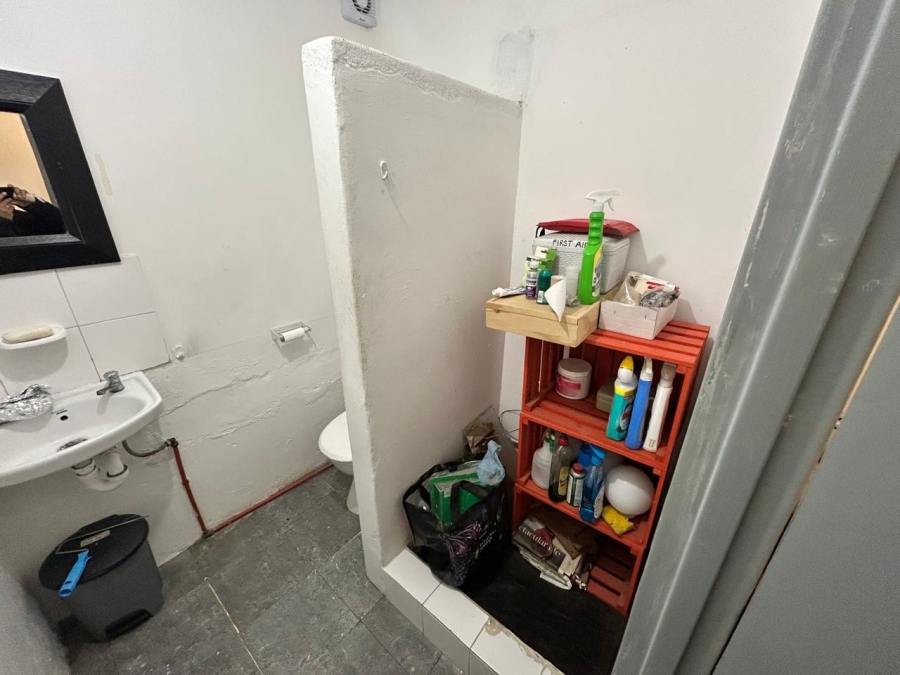 To Let Commercial Property for Rent in Okavango Park Western Cape